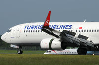 TC-JHK @ VIE - Turkish Airlines - by Chris Jilli