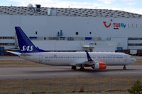 LN-RGD @ ESSA - SAS Boeing 737-800 taxying at Stockholm Arlanda airport, Sweden. - by Henk van Capelle