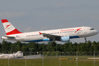 OE-LBK @ VIE - Austrian Airlines - by Chris Jilli