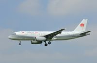 EI-EZN @ EGSH - Arriving for spray ? - by keithnewsome