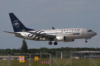 YR-BGF @ LOWW - Tarom Boeing 737 - by Thomas Ranner