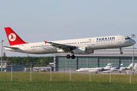 TC-JMH @ VIE - Turkish Airlines
