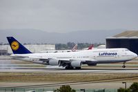 D-ABYC @ KLAX - Lufthansa 747-8i Brandenburg