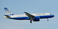 N474UA @ KORD - Landing KORD 14R