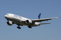 N221UA photo, click to enlarge N221UA photo, click to enlarge