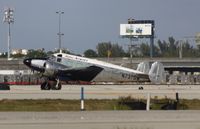 N737SW @ KFLL - Beech E18S