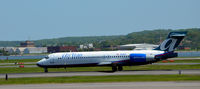 N925AT @ KDCA - Taxi DCA - by Ronald Barker