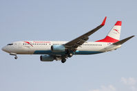 OE-LNR @ LEBL - Landing - by micka2b