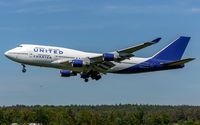 N194UA @ ETAR - on final RW26 - by Friedrich Becker
