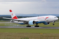 OE-LPC @ VIE - Austrian Airlines