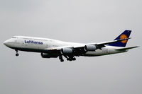 D-ABYA @ EDDF - Lufthansa Boeing 747-8