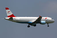 OE-LBO @ LOWW - Austrian Airbus A320 - by Thomas Ranner