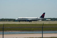 N625CZ @ RSW - Cleared for take off RWY 6 - by Mauricio Morro