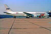OY-KDK @ EKCH - Copenhagen Kastrup 25.9.89 - by leo larsen