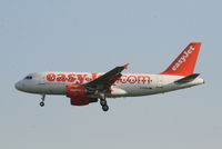 G-EZDE @ EBBR - Arrival of flight EZY2795 to RWY 25L - by Daniel Vanderauwera