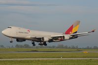 HL7419 @ LOWW - Asiana Boeing 747-400 - by Dietmar Schreiber - VAP