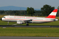 OE-LBP @ VIE - Austrian Airlines - by Chris Jilli