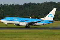 PH-BGH @ VIE - KLM - by Chris Jilli