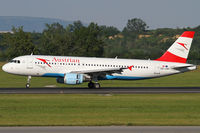 OE-LBK @ VIE - Austrian Airlines