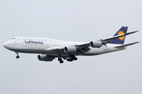 D-ABYC @ EDDF - Lufthansa Boeing 747-8