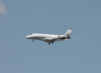 N728QS @ MCO - Net Jets G200 - by Florida Metal