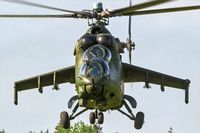 272 @ EPOM - Mi-24D Hind D - by Jerzy Maciaszek