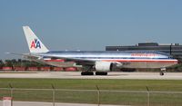 N784AN @ MIA - American 777-200 - by Florida Metal