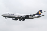 D-ABYD @ EDDF - Lufthansa Boeing 747-8