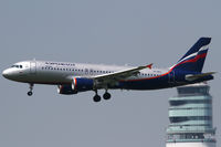 VQ-BKU @ VIE - Aeroflot