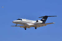 N545JF @ KLAS - N545JF Cessna 525C C/N 525C0027

McCarran International Airport (KLAS)
Las Vegas, Nevada
TDelCoro
May 2, 2013 - by Tomás Del Coro