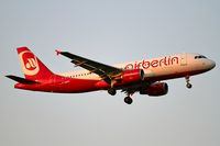 D-ABFE @ LOWW - Rwy 16 - by Bernd Karlik - VAP