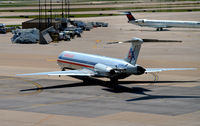 N7522A @ KDFW - Taxi DFW - by Ronald Barker