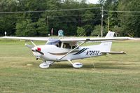 N7257Z @ 59M - Parked - by Mel II