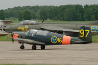 SE-KGZ @ ESOW - Saab Safir of the Kamratföreningen Safiren Borås taxying out at Västerås Hässlö airport, Sweden.
