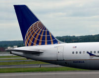 N458UA @ KDCA - Taxi DCA - by Ronald Barker