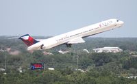 N967DL @ TPA - Delta MD-88