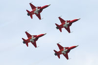J-3088 @ LOXZ - Patrouille Suisse - by Chris Jilli