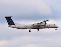 C-GLQL @ CYOW - Landing on rwy 32 - by Dirk Fierens