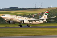 A6-DCA @ LOWW - Rwy 34 - by Bernd Karlik - VAP