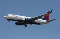 N3752 @ TPA - Delta 737-800 - by Florida Metal
