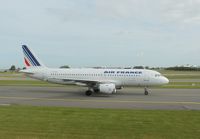 F-GFKH @ EHAM - Airbus A320 - by Mark Pasqualino