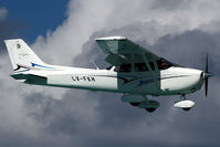 LV-FKH @ SXM - visitor - by Wolfgang Zilske