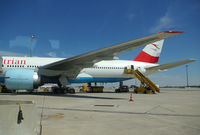 OE-LPC @ LOWW - Austrian Boeing 777 - by Thomas Ranner