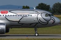 OE-LEC @ VIE - NIKI - by Chris Jilli