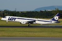 SP-LNC @ VIE - LOT - by Chris Jilli