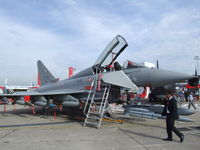 MMX614 @ LFPB - Eurofighter EF2000 Typhoon T of the Aeronautica Militare Italiana AMI (Italian Air Force) at the Aerosalon 2013, Paris - by Ingo Warnecke