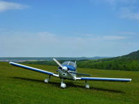 D-ELYP @ EDVT - D-ELYP in front of runway 14 (takeoff only in one direction, guess which) - by SD