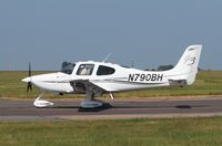 N790BH @ EGSH - Just landed. - by Graham Reeve