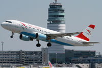 OE-LBM @ VIE - Austrian Airlines