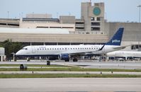 N249JB @ KPBI - ERJ 190-100 IGW